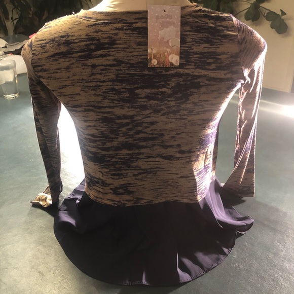 NWT Kiddo (Tween) Patterned Shirt w/ Flare Bottom - Picture 3 of 8